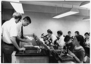 UNC School of Medicine classroom, circa late 1960s to early 1970s; P0058_0019_0001, in the University of North Carolina at Chapel Hill School of Medicine Photographic Collection (P0058), North Carolina Collection Photographic Archives, The Wilson Library, University of North Carolina at Chapel Hill. UNC School of Medicine classroom, circa late 1960s to early 1970s; P0058_0019_0001, in the University of North Carolina at Chapel Hill School of Medicine Photographic Collection (P0058), North Carolina Collection Photographic Archives, The Wilson Library, University of North Carolina at Chapel Hill.