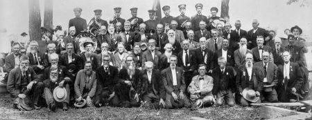 (Click to see larger) A reunion of Confederate veterans near Brevard, 1911. North Carolina Collection, University of North Carolina at Chapel Hill Library. A reunion of Confederate veterans near Brevard, 1911. North Carolina Collection, University of North Carolina at Chapel Hill Library.