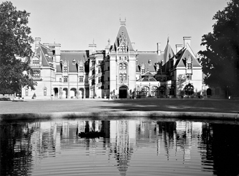 Photograph of the Biltmore House from the late 1980s.