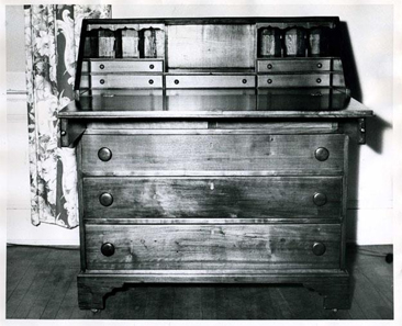 Photograph of a chest made by William Little, circa late 1700s.  Item H.1958.53.22, from the collections of the North Carolina Museum of History.  Used courtesy of the North Carolina Department of Cultural Resources. 