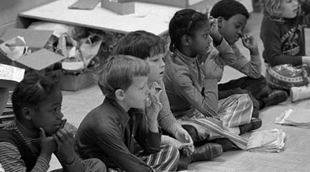 This is a 1973 photo of a mixed race first grade classroom in North Carolina.
