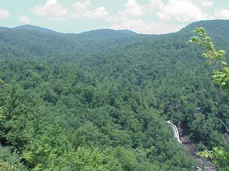 <img typeof="foaf:Image" src="http://statelibrarync.org/learnnc/sites/default/files/images/jocassee_gorges.jpg" width="450" height="337" alt="Jocassee Gorges" title="Jocassee Gorges" />
