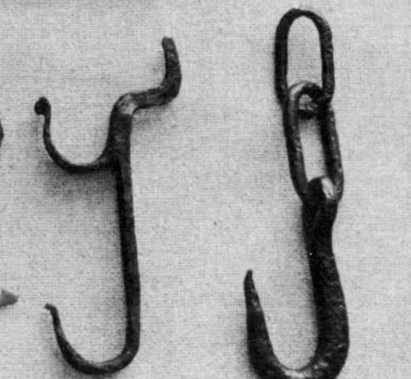 <img typeof="foaf:Image" src="http://statelibrarync.org/learnnc/sites/default/files/images/pot_hooks.jpg" width="585" height="539" alt="Pot hooks" title="Pot hooks" />