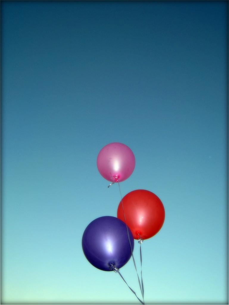 <img typeof="foaf:Image" src="http://statelibrarync.org/learnnc/sites/default/files/images/threeballoons.jpg" width="769" height="1024" alt="Three balloons" title="Three balloons" />