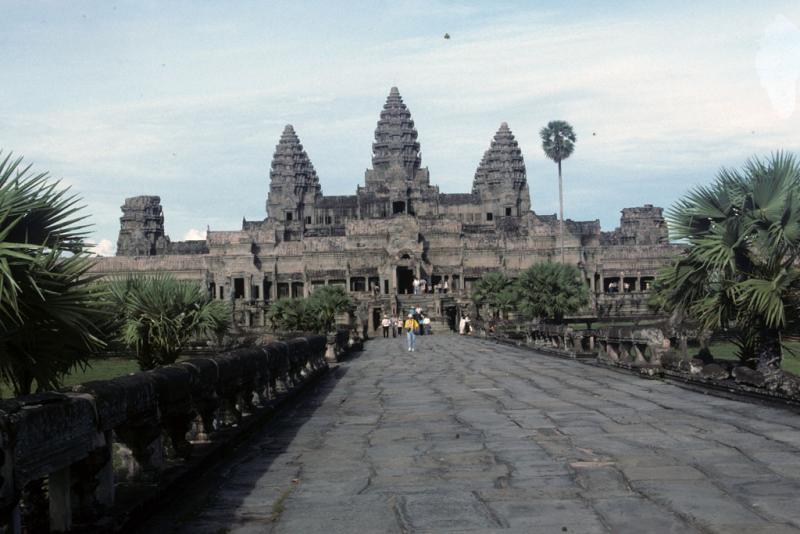 <img typeof="foaf:Image" src="http://statelibrarync.org/learnnc/sites/default/files/images/vietnam_208.jpg" width="1024" height="683" alt="Angkor Wat" title="Angkor Wat" />