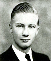 William S. Powell's 1940 college yearbook photo. Image from the University of North Carolina at Chapel Hill.