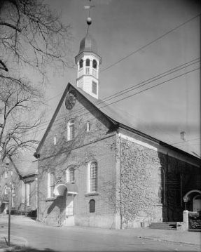 Home Moravian Church, built 1800, previously called the Gemein Haus in Old Salem, now Winston-Salem. Image courtesy of Library of Congress. 