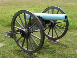 12-pounder Napoleon canon.  Photographed at Gettysburg National Military Park, 2005.  By HLj , Wikipedia. 