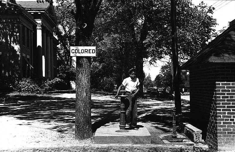 Drinking fountain on the county courthouse lawn