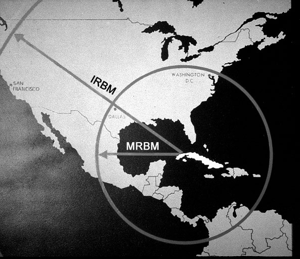 Map depicting the range of effect for the Cuban Missile Crisis. A small initial radius reaches about one third of the United States, while a second, larger one reaches most of the continental United States.