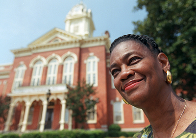 Portrait of Mabel Williams, 1991 by Chris Seward. Used by permission of the News & Observer.