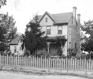 Photograph of William Richardson Davie's house in Halifax, circa 1900-1914. Image from the North Carolina Museum of History.