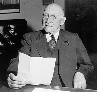 Robert Lee Doughton in a 1942 photograph. Image from the Library of Congress.