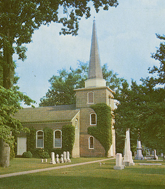 Postcard of St. Paul's Parish in Edenton. Image from the North Carolina Postcard Collection, North Carolina Collection, UNC-Chapel Hill.