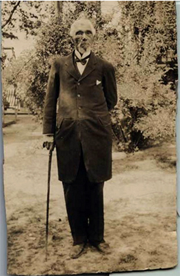 Photograph of James H. Jones by F. P. Hardenstein, 1915.  Item H.1914.340.1 from the collection of the North Carolina Museum of History.  Used courtesy of the North Carolina Department of Natural and Cultural Resources.