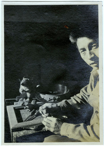 Portrait of George Masa carving for Biltmore Industries, by Julia Etta Brookshire [Lynch], undated photograph. From the North Carolina Collection at the Pack Library, Asheville, N.C.  Used by permission. 