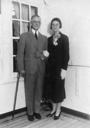  	Robert Worth Bingham and Henrietta W. Bingham of Louisville, Kentucky, 1931. Image courtesy of the University of Louisville Photographic Archives.