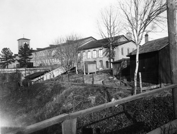 Roberdel Manufacturing Company Mill #1, c.1910, Rockingham, NC. From Carolina Power and Light (CP&L) Photograph Collection (Ph.C.68), North Carolina State Archives, call #: PhC68_1_345. 