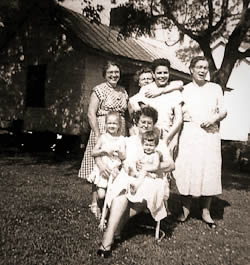 Edenton Mill Village residents, 1959. 