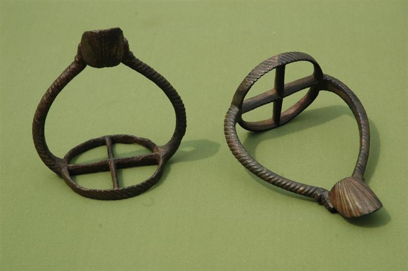 Iron stirrups NCpedia