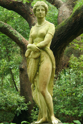 Virginia Dare statue